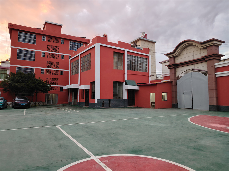 昆明育未来叛逆青少年素质教育学校_叛逆学校环境