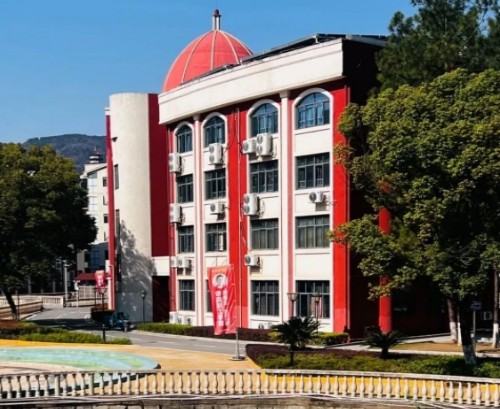 天行创世纪学校_校园一角