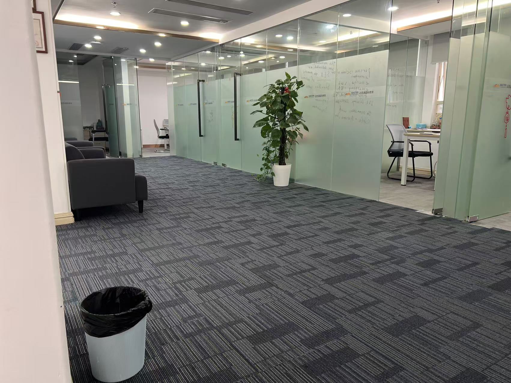 深圳迈思通国际教育_办公环境