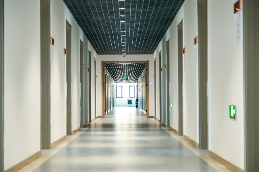 青岛新东方补习学校_高考补习学校环境