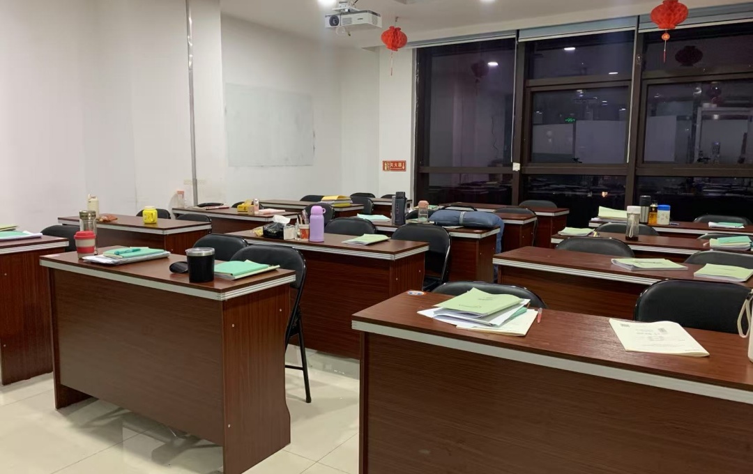 青海育心教育_教室