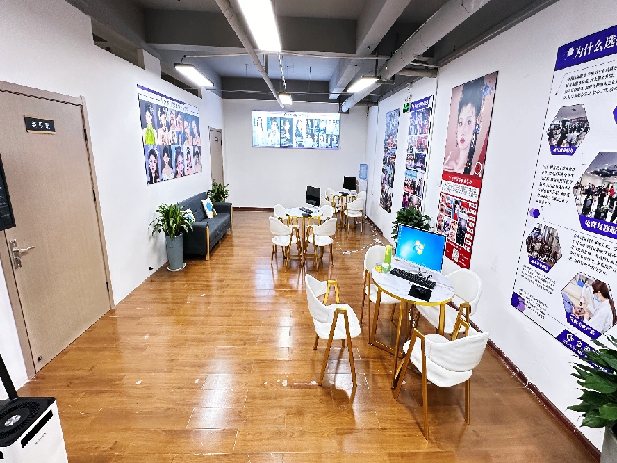 金善化妆学校_教室