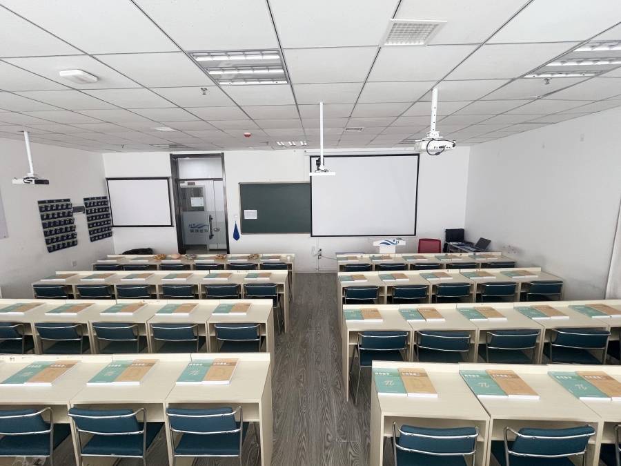 哈尔滨点途教育_教室