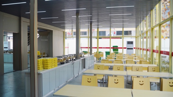 武汉乐学教育培训学校_食堂