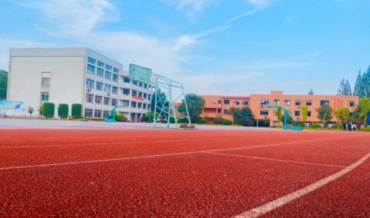 泰州青少年素质教育基地_校园环境