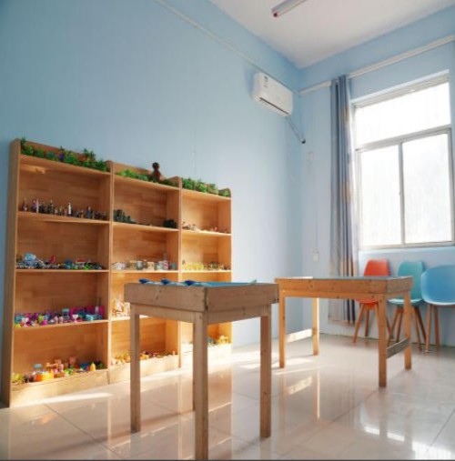 青少年心理素质成长基地_心理咨询室