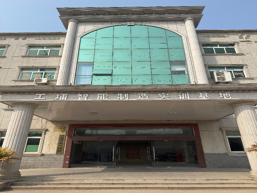 常州工埔教育_教学楼正面