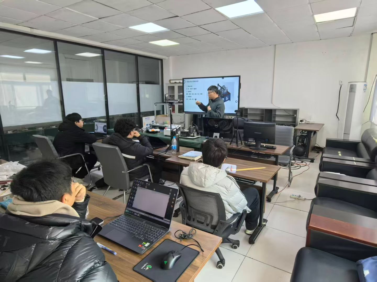 米豆机电培训中心