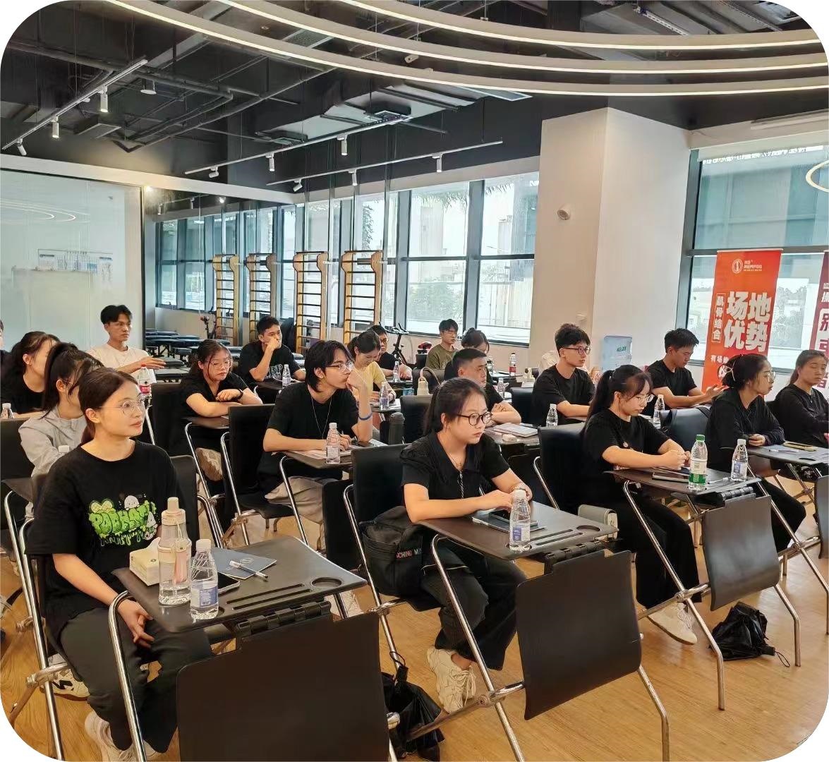 正骨整脊热门服务类技能-广州正骨整脊培训学校相关介绍 正骨整脊热门服务类技能-广州正骨整脊培训学校相关介绍