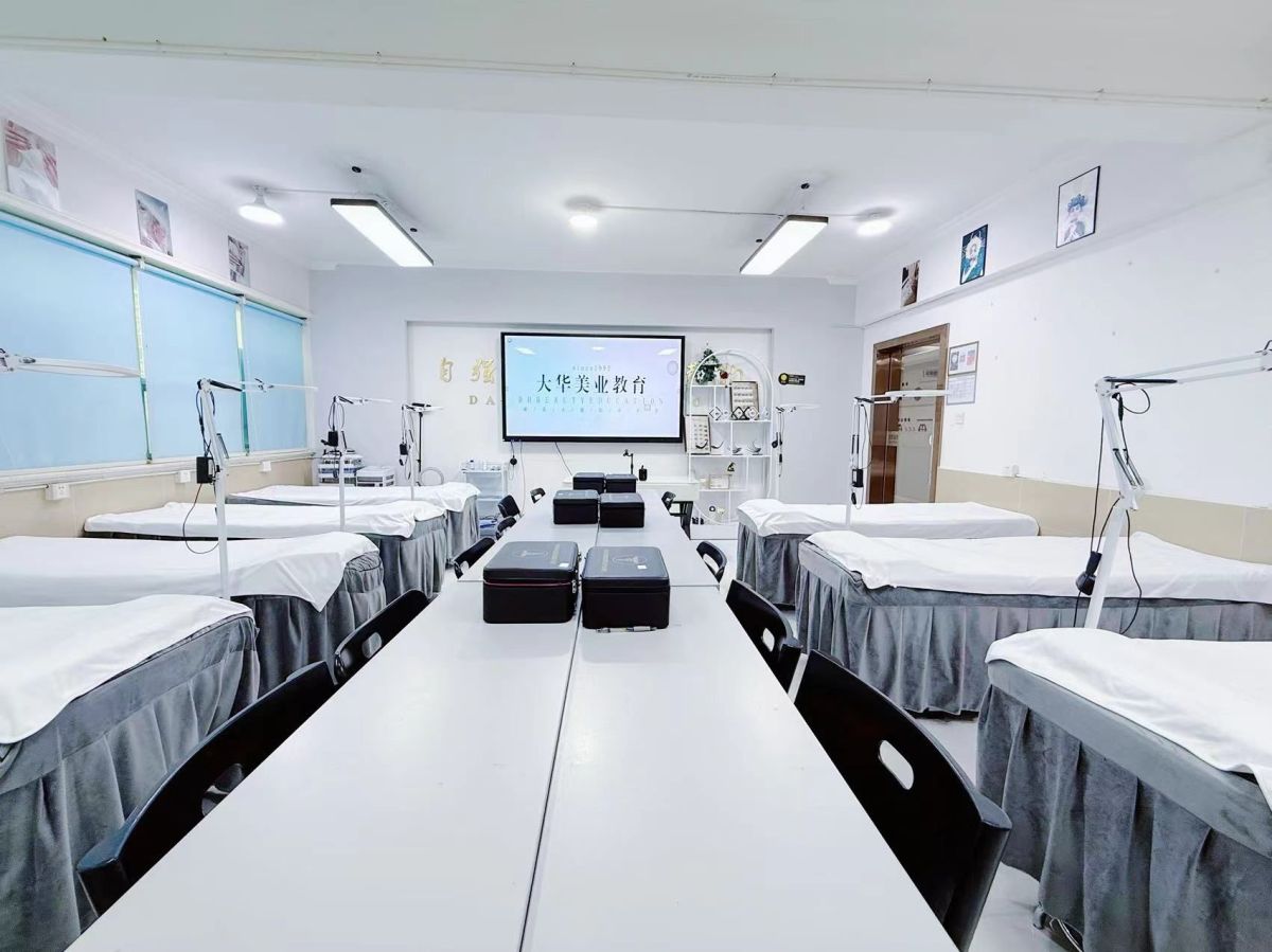 教学质量上乘半永久眉眼唇培训地址