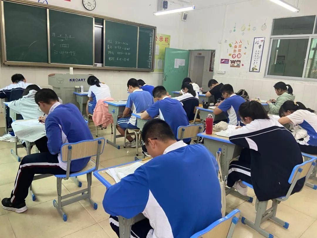 深圳罗湖区中考复读学校需要什么条件